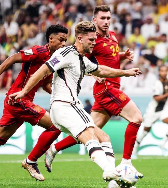 的三重博弈 的三重博弈